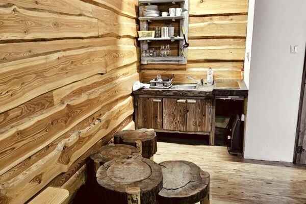 11E62DAB-EA61-4B13-A919-DF45916433EB_1_201_a